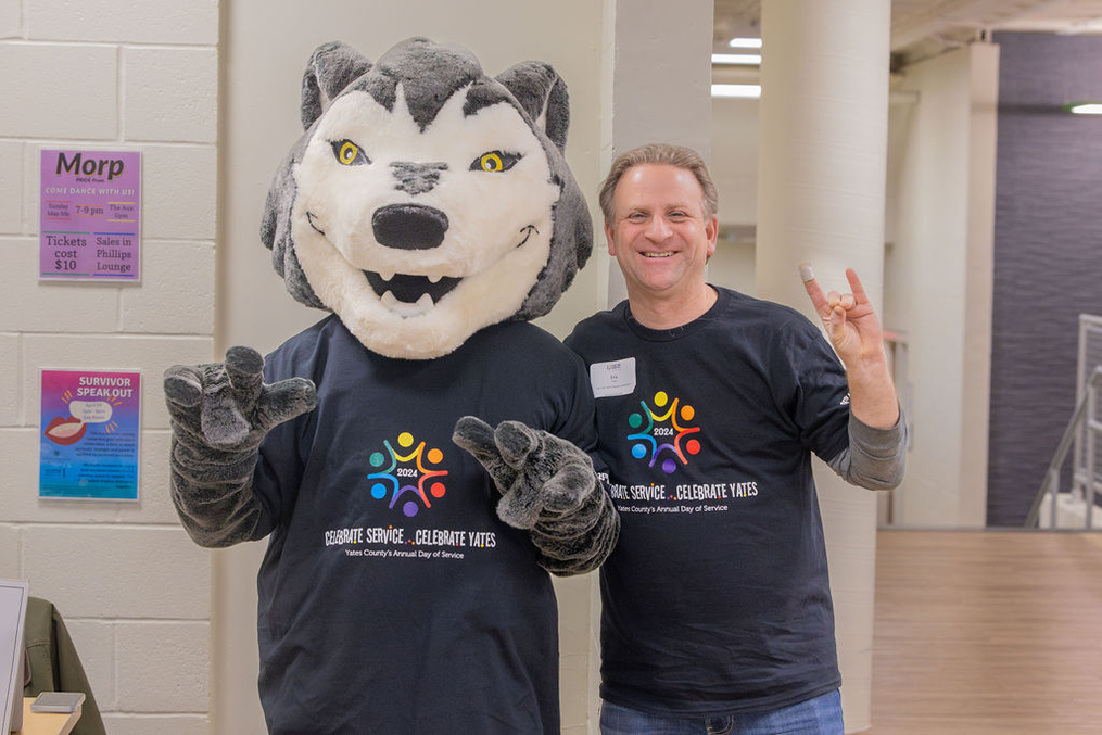 Kasey and Eric Detar posing before cscy event